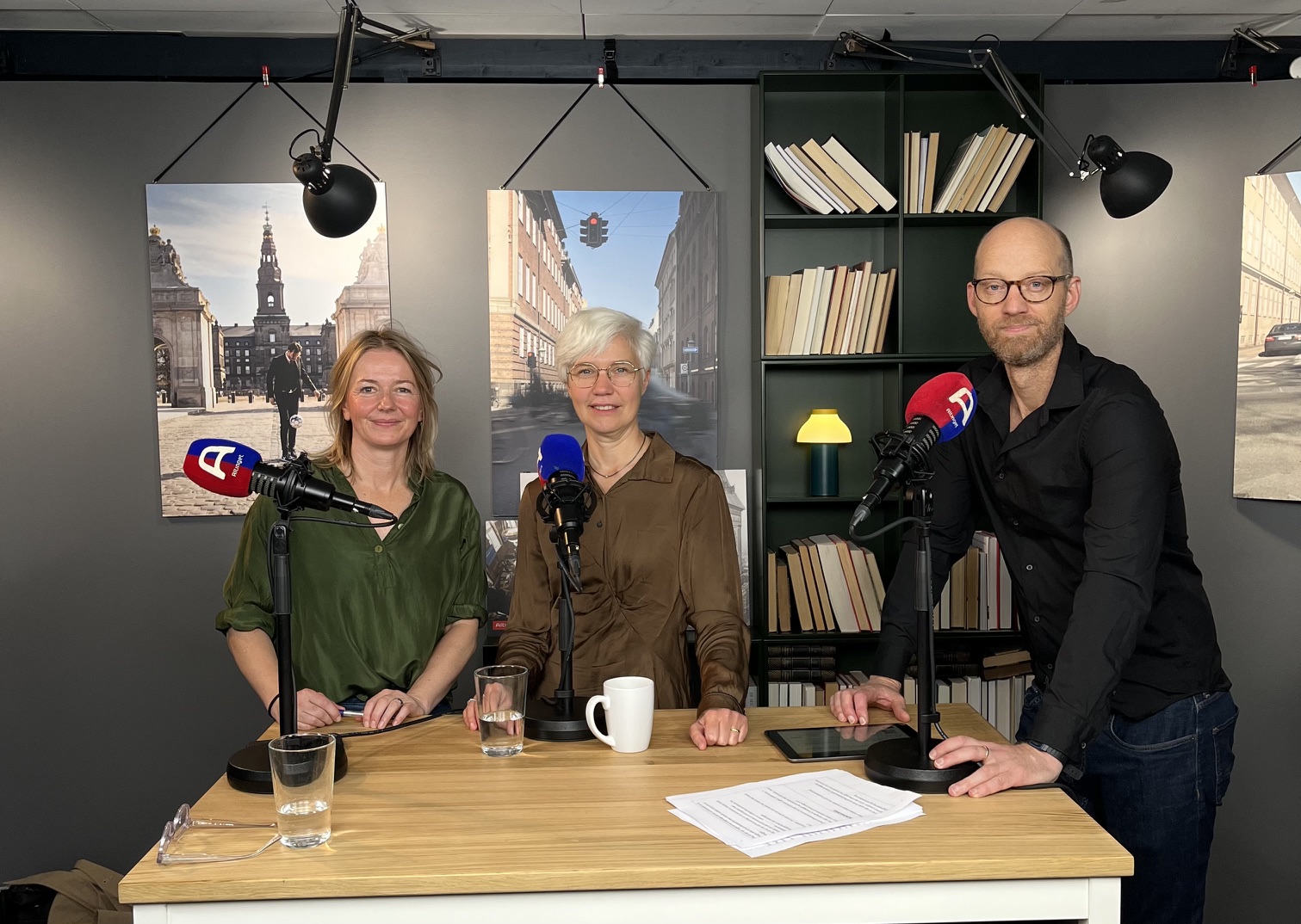 Lægen og sygeplejersken sidder i Folketinget