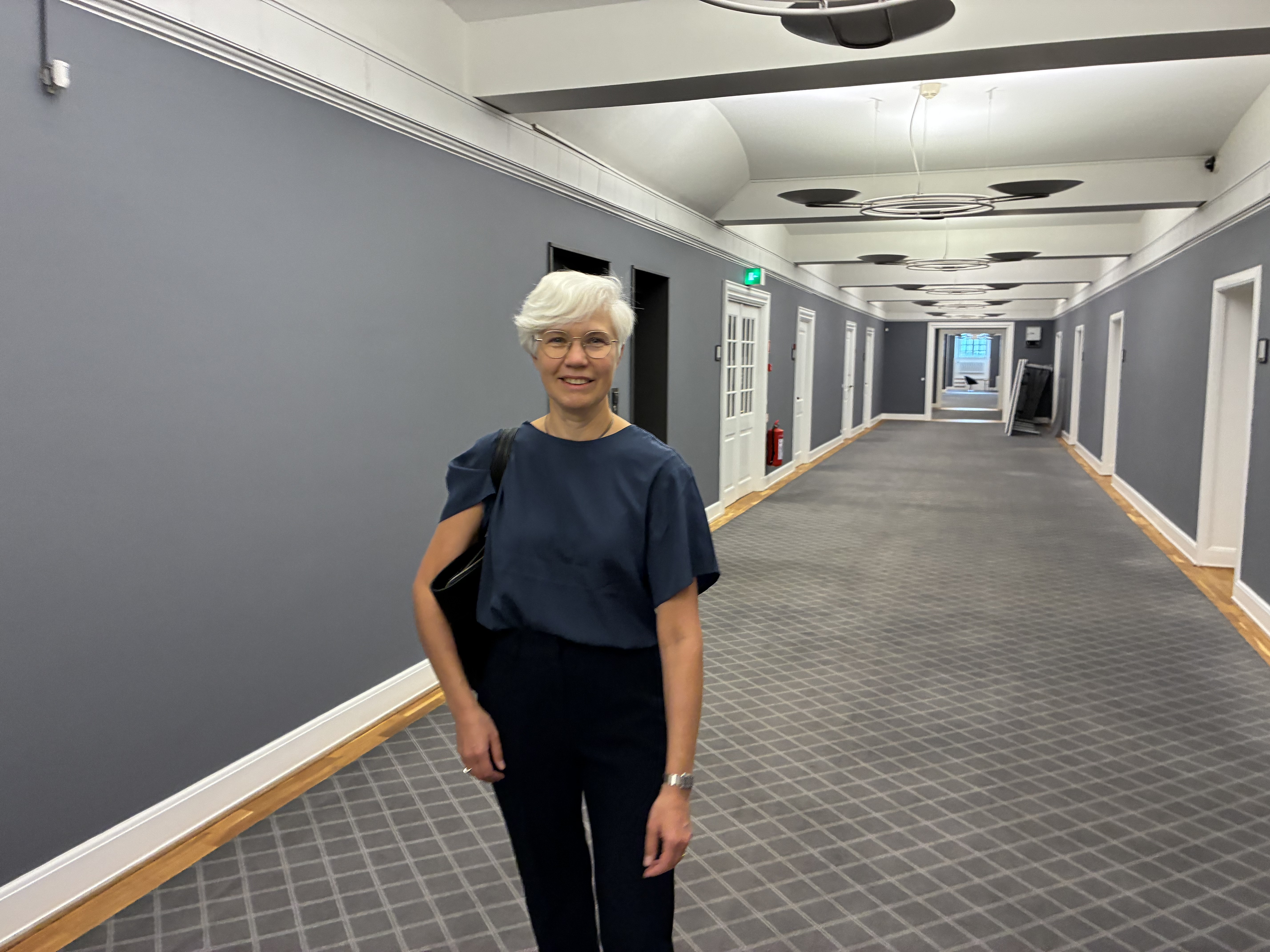 Charlotte Green på vej til samrådet på Christiansborg